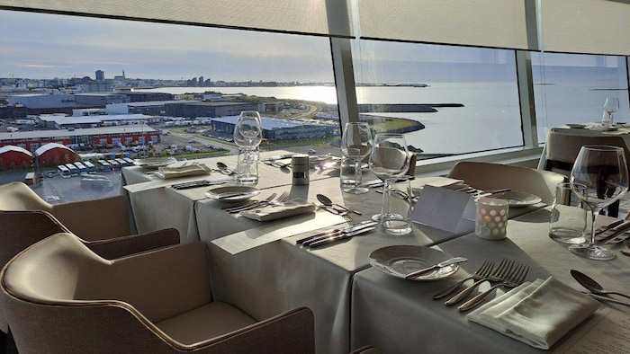 Dine with a view norwegein prima dinner view