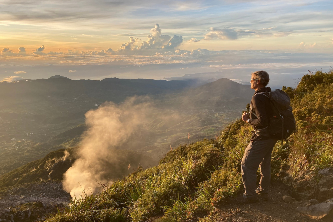 Climbing Mt Apo, the highest peak in the Philippines