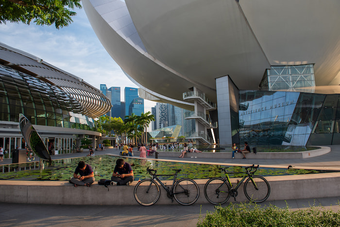 Singapore business district bank 