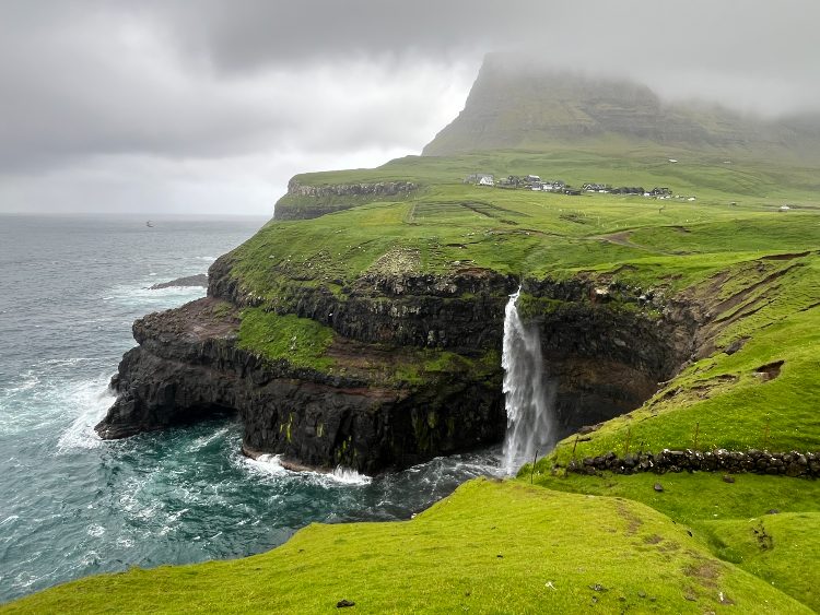 Múlafossur waterfall